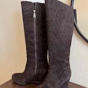 Donald Pliner dark brown suede boots